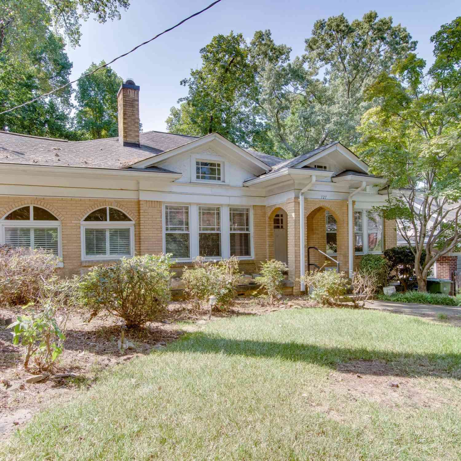 Homes For Sale - 727 Yorkshire Road NE<br/> Atlanta, GA 30306