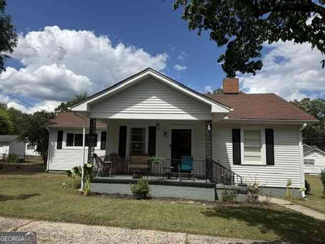 Homes For Sale - 5 S 4th Street<br/> Lindale, GA 30147