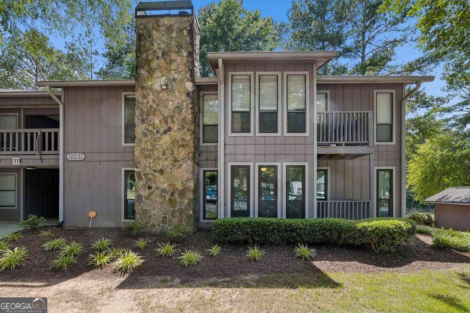 Condo For Sale - 3985 Woodridge Way #3985 BUILDING 11<br/> Tucker, GA 30084