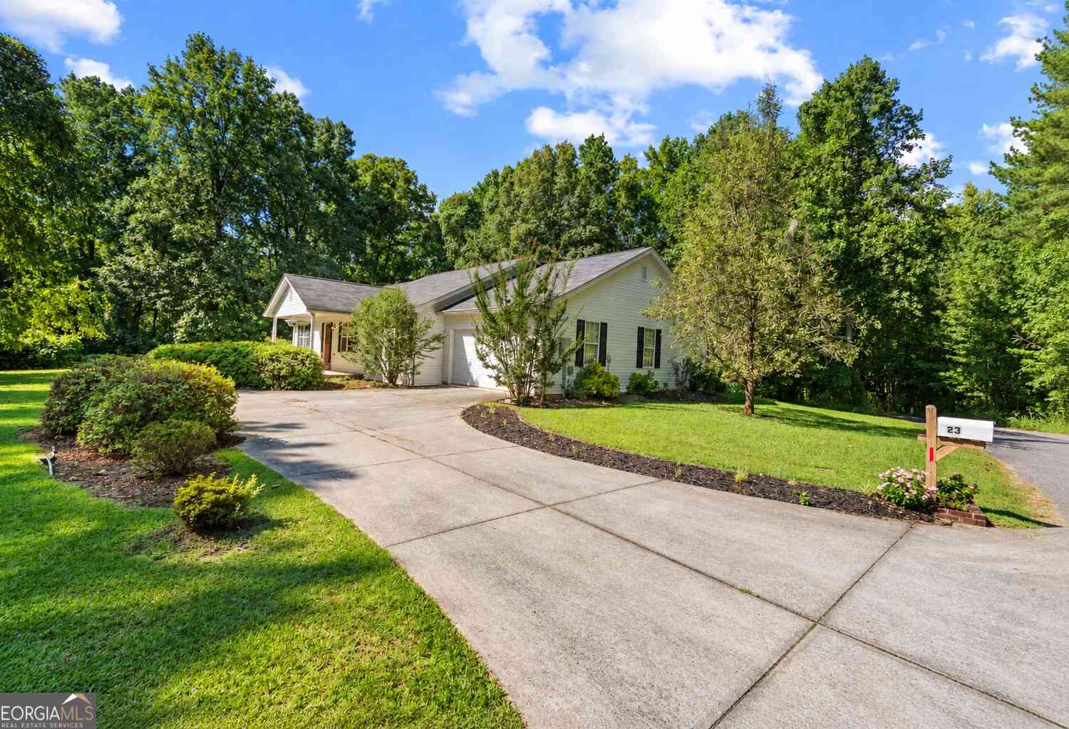 Homes For Sale - 23 High Meadow Trail<br/> Cleveland, GA 30528