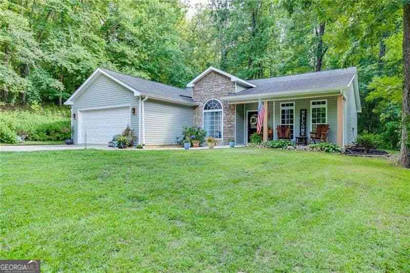 Homes For Sale - 4232 Joe Chandler Road<br/> Gillsville, GA 30543