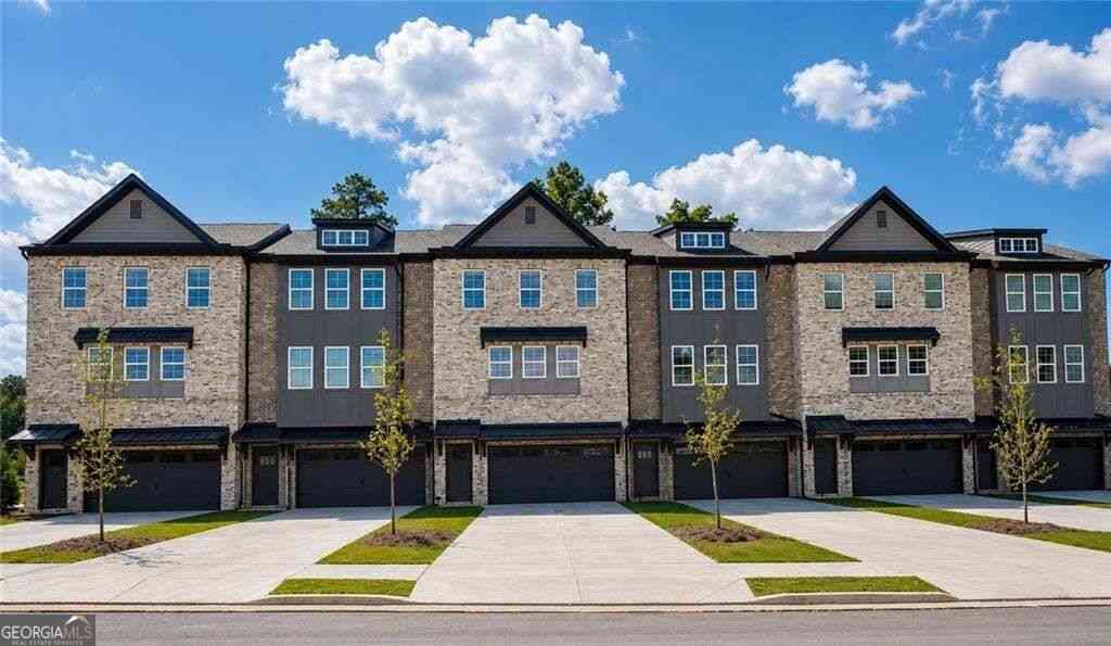 Townhouse For Sale - 1345 Shree Drive #39<br/> Forsyth County, Cumming, GA 30040