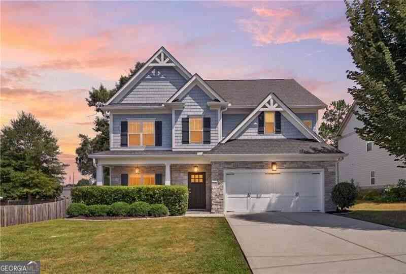 Homes For Sale - 3075 Nichols Street SE<br/> Smyrna, GA 30080