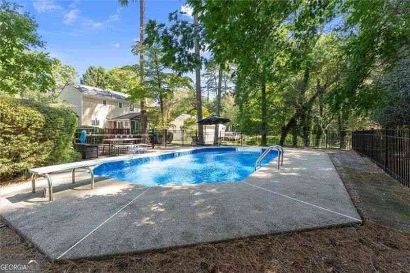 Homes For Sale - 410 Wall Street<br/> Marietta, GA 30068