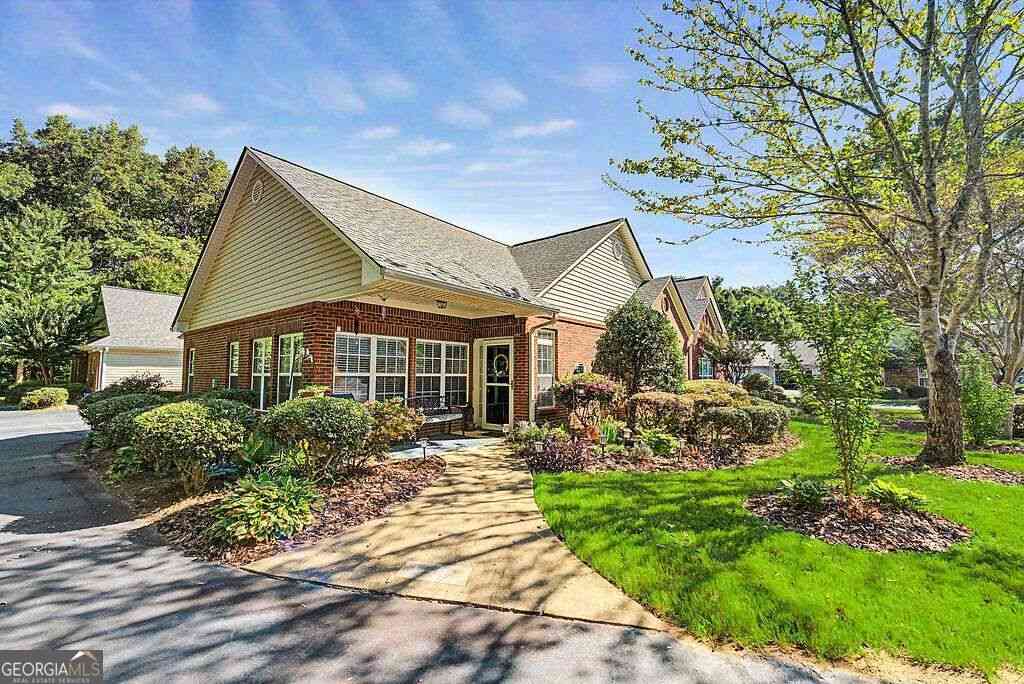 Condo For Sale - 4003 Villa Springs Court<br/> Powder Springs, GA 30127