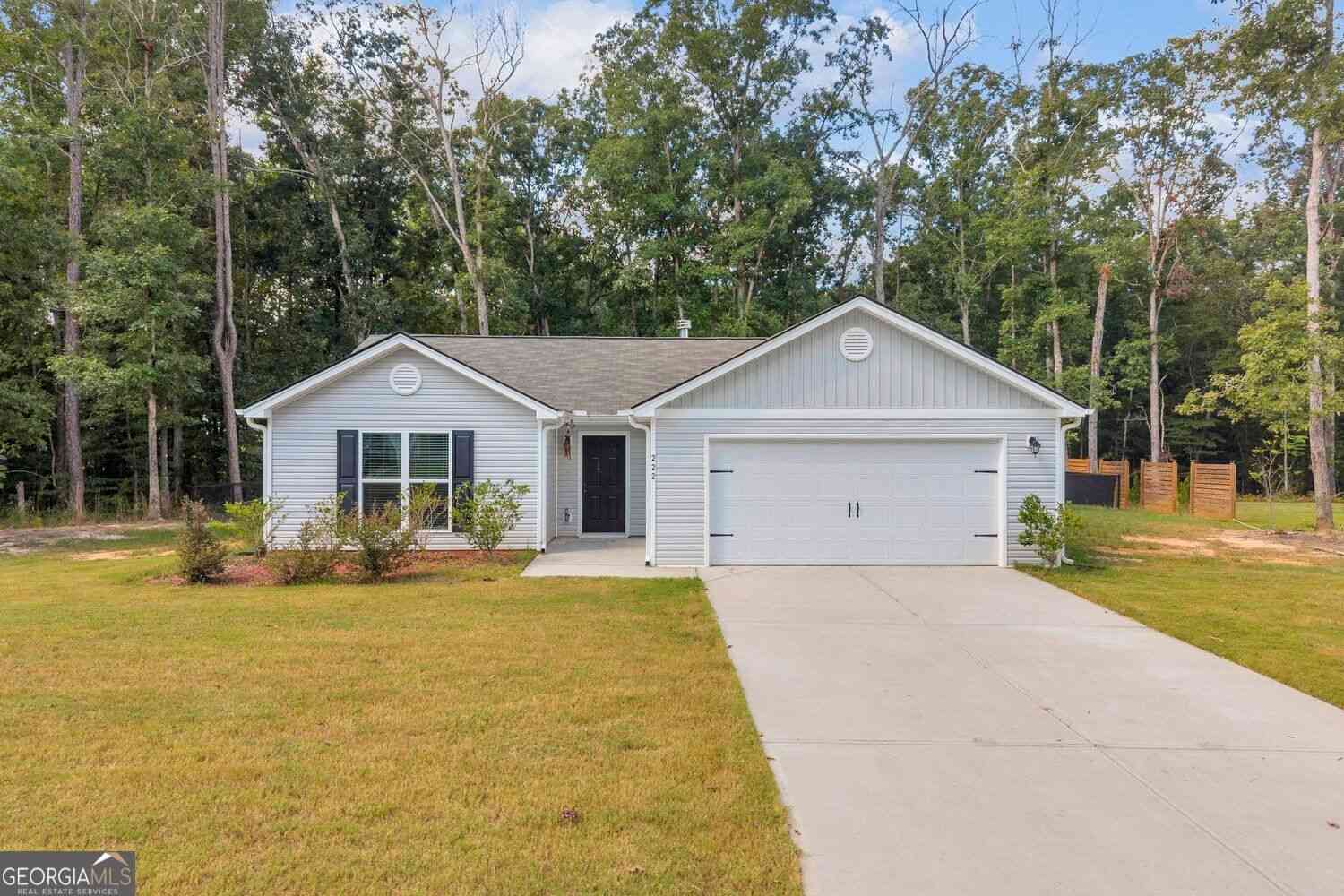Homes For Sale - 222 Rollingwood Drive<br/> Hull, GA 30646