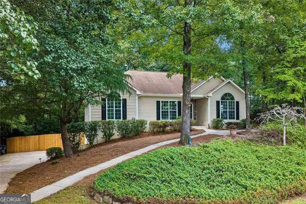 Homes For Sale - 6940 Shady Oak Lane<br/> Cumming, GA 30040