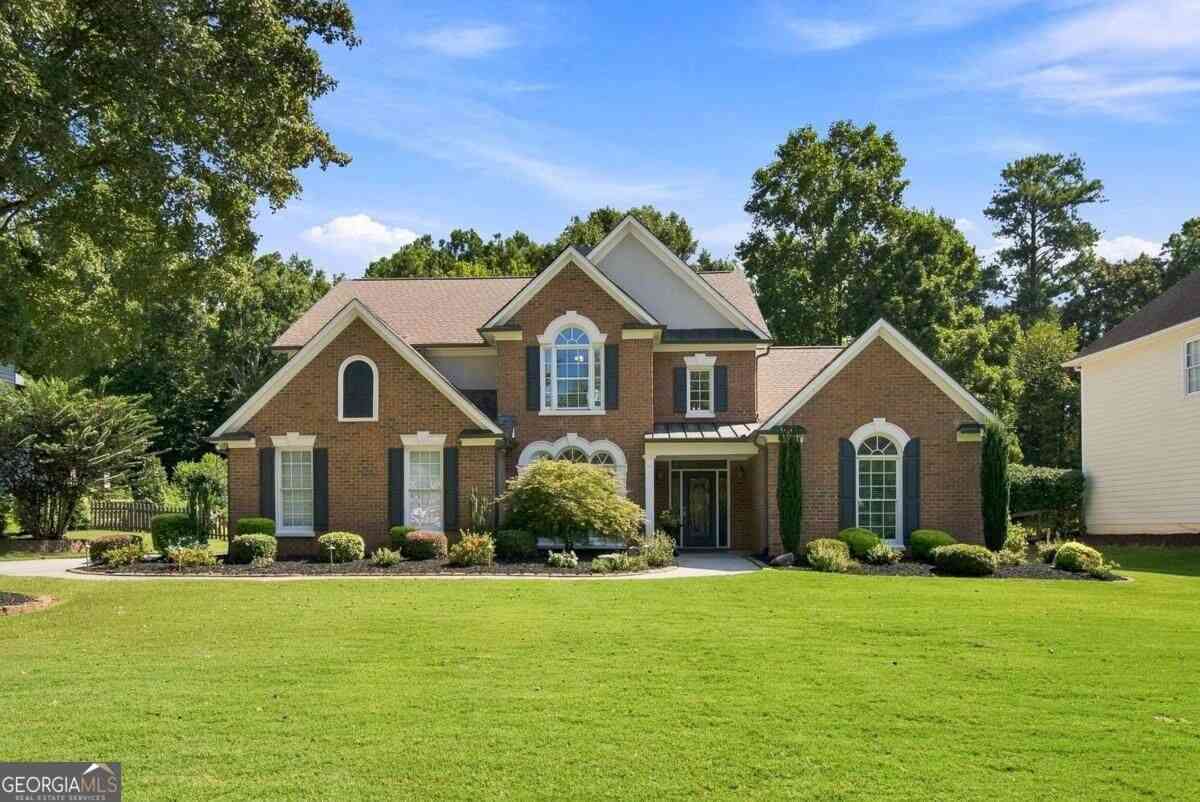 Homes For Sale - 970 Windhaven Drive<br/> Alpharetta, GA 30005
