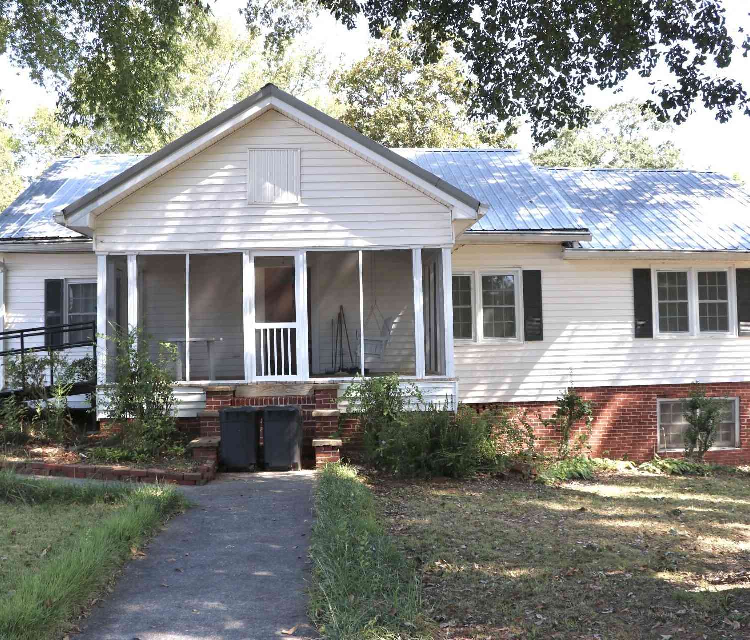 Homes For Sale - 40 Church Street<br/> Trion, GA 30753