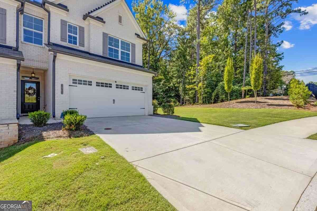 Townhouse For Sale - 3905 Cavalier Way<br/> Gwinnett County, Duluth, GA 30097