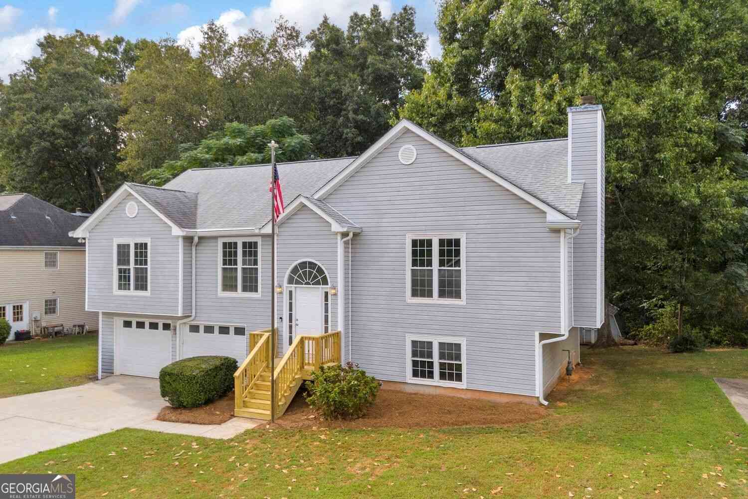 Homes For Sale - 1170 Robert Pointe Way SE<br/> Lawrenceville, GA 30045
