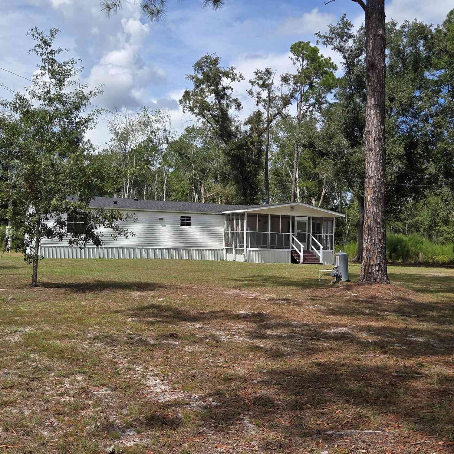 Homes For Sale - 90 Fisher Road<br/> Hazlehurst, GA 31539
