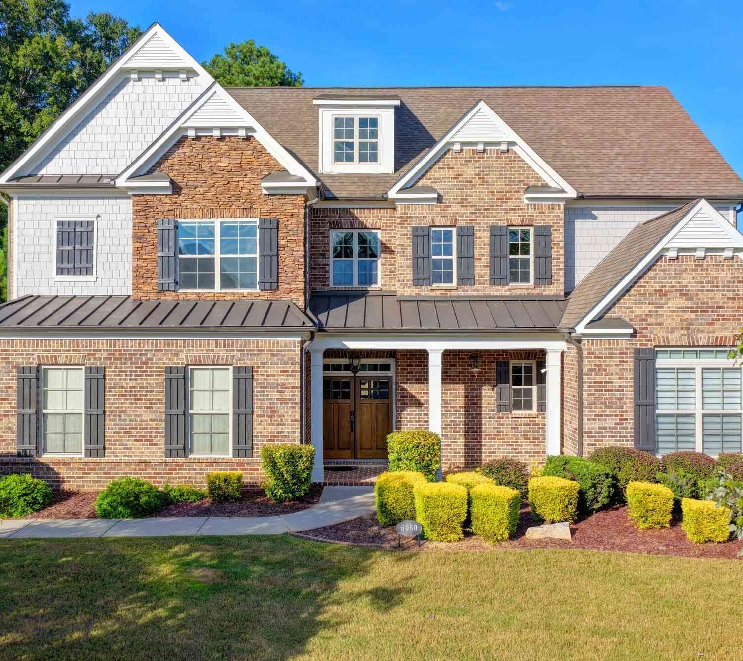 Homes For Sale - 6050 Gallop Court<br/> Suwanee, GA 30024