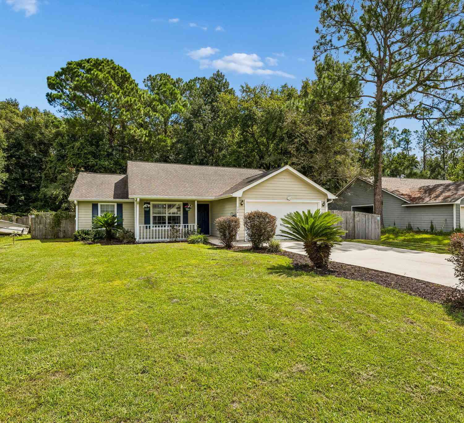 Homes For Sale - 124 Lake Ashley Drive<br/> Kingsland, GA 31548