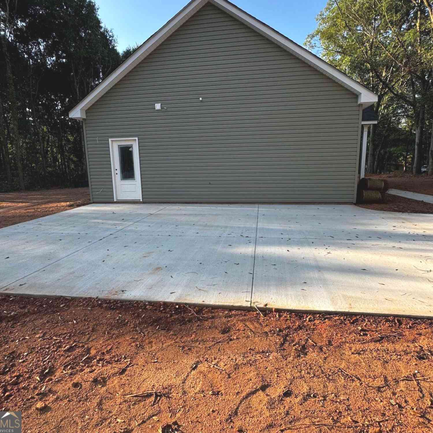 Homes For Sale - 33 Peachtree Street<br/> Hartwell, GA 30643