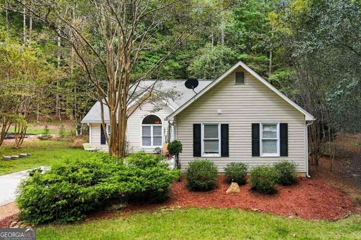 Homes For Sale - 146 Pinebrook Drive<br/> Waleska, GA 30183