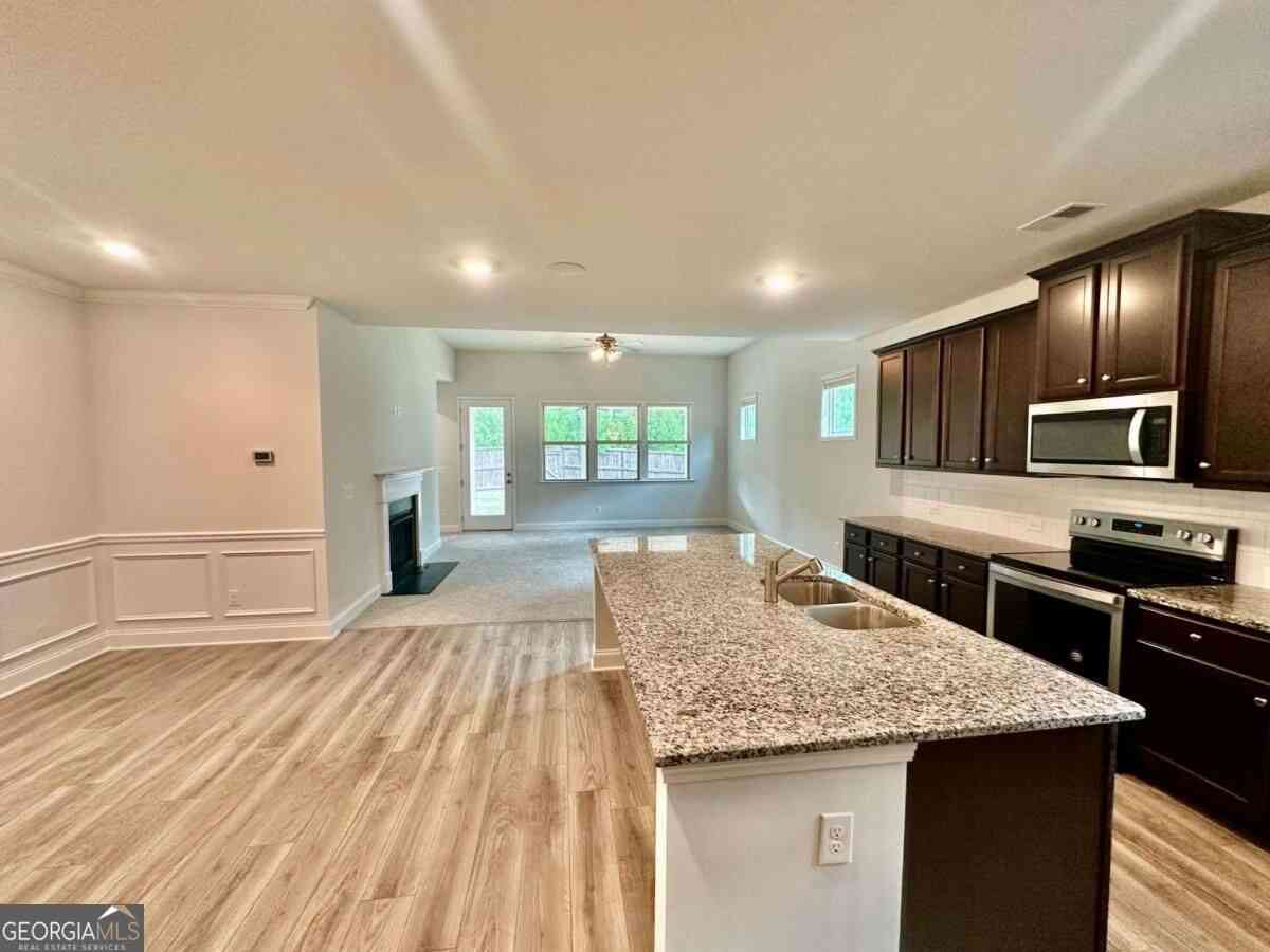 Homes For Sale - 158 Rolling Hills Place<br/> Canton, GA 30114