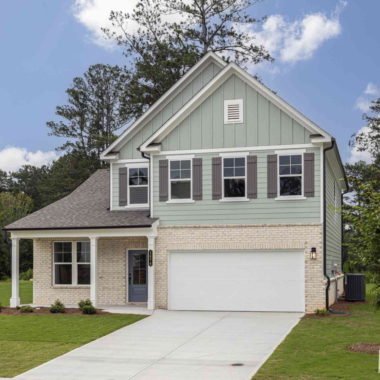 Homes For Sale - 1650 Jordon Brook Drive<br/> Lawrenceville, GA 30043