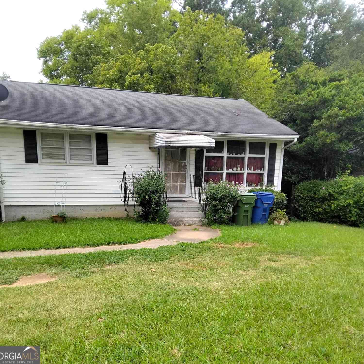 Homes For Sale - 1292 NW Northwest Drive NW<br/> Atlanta, GA 30318