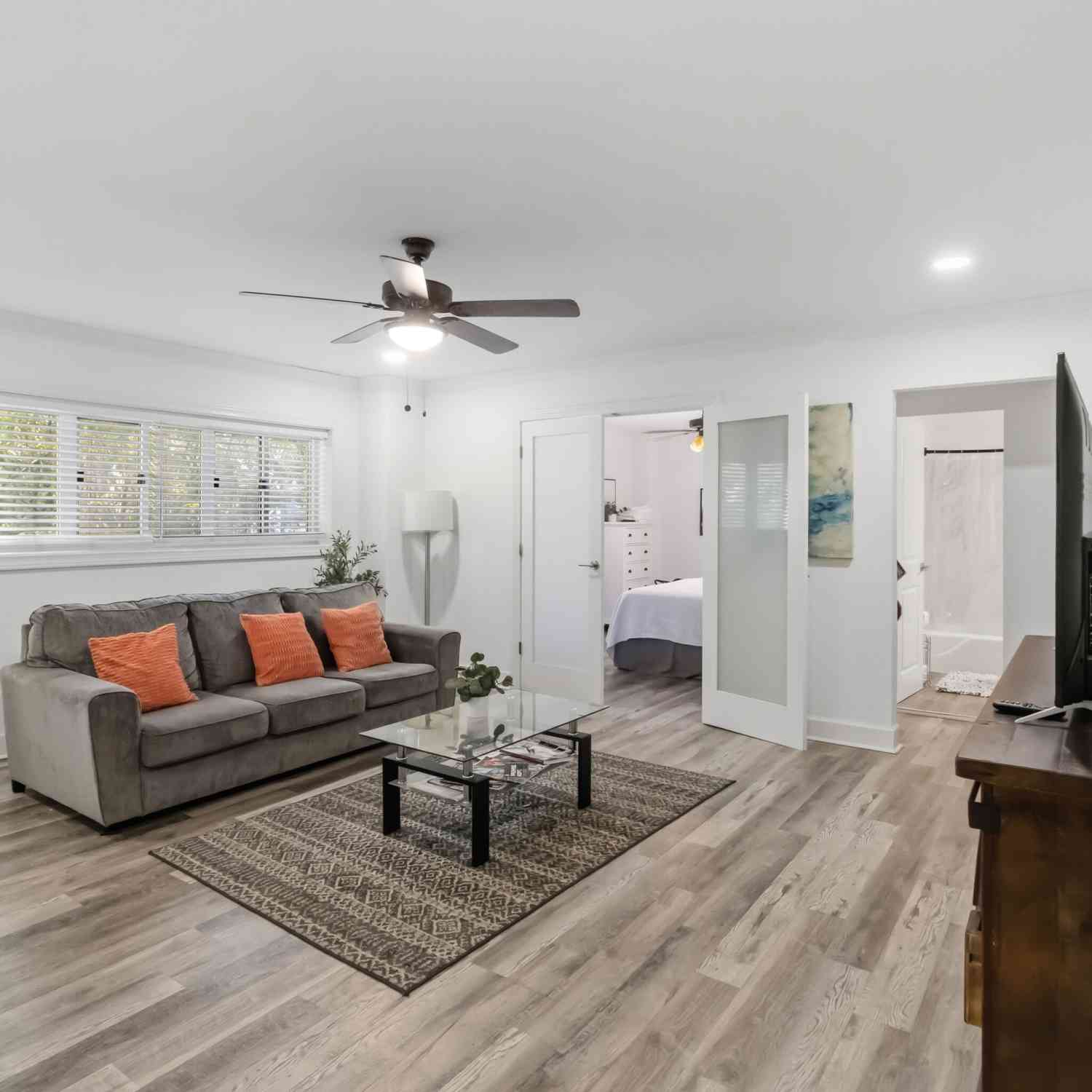Condo For Sale - 300 Peachtree Street NE #2N<br/> Atlanta, GA 30308