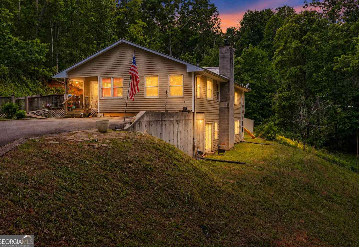 Homes For Sale - 169 N Pinecrest Road<br/> Toccoa, GA 30577