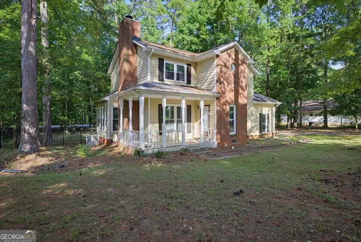 Homes For Sale - 210 Groveland Drive<br/> Peachtree City, GA 30269