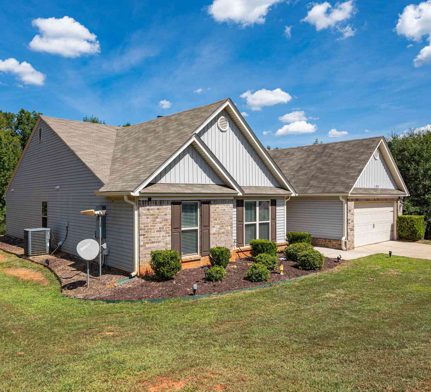 Homes For Sale - 198 White Circle<br/> Winterville, GA 30683