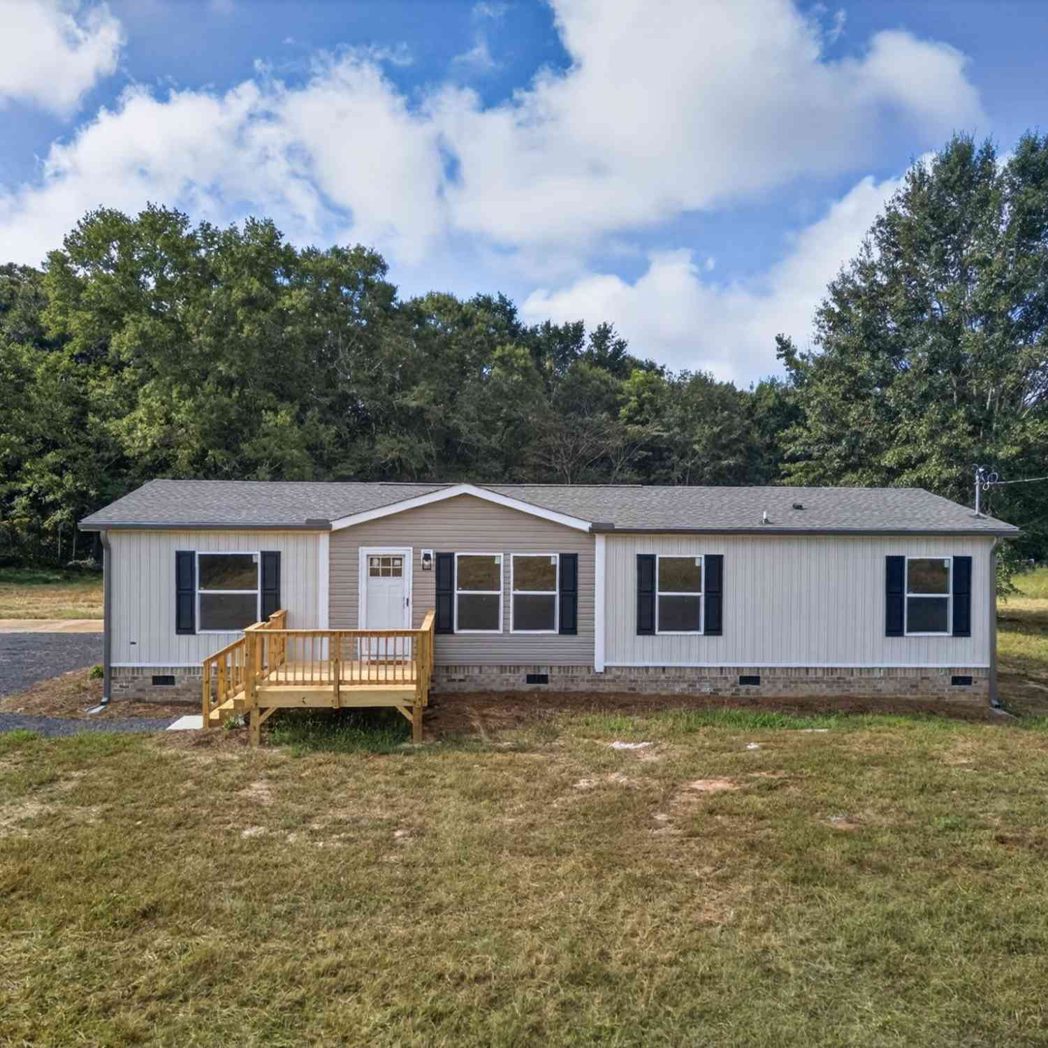 Homes For Sale - 3795 S 100 Highway<br/> Bowdon, GA 30108