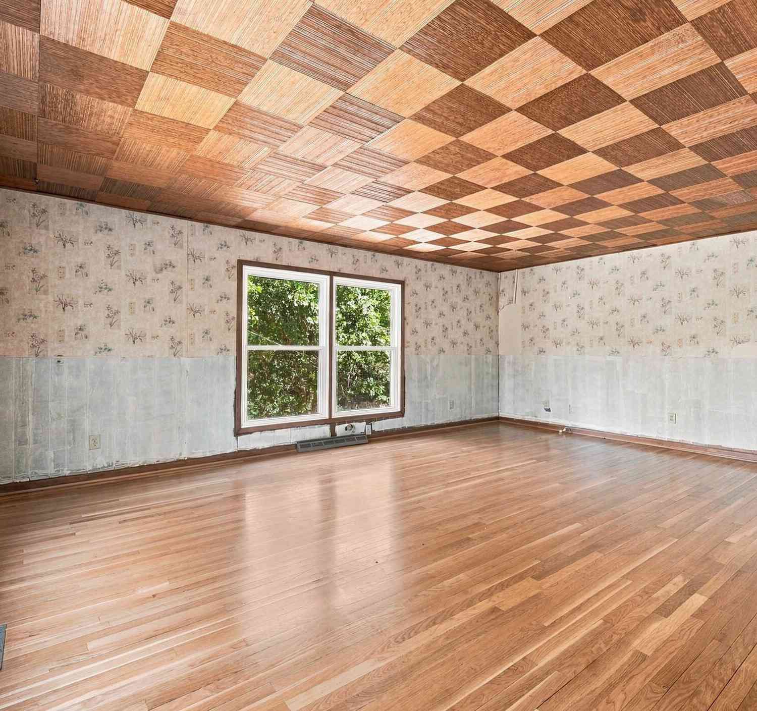 Homes For Sale - 296 Hill Top Circle<br/> Flintstone, GA 30725