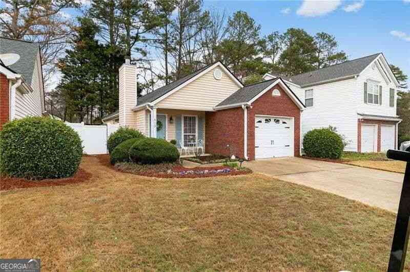 Homes For Sale - 513 Stanford Place<br/> Woodstock, GA 30188