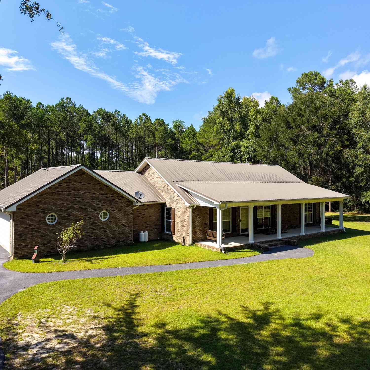 Homes For Sale - 130 Colby Circle<br/> Dublin, GA 31021