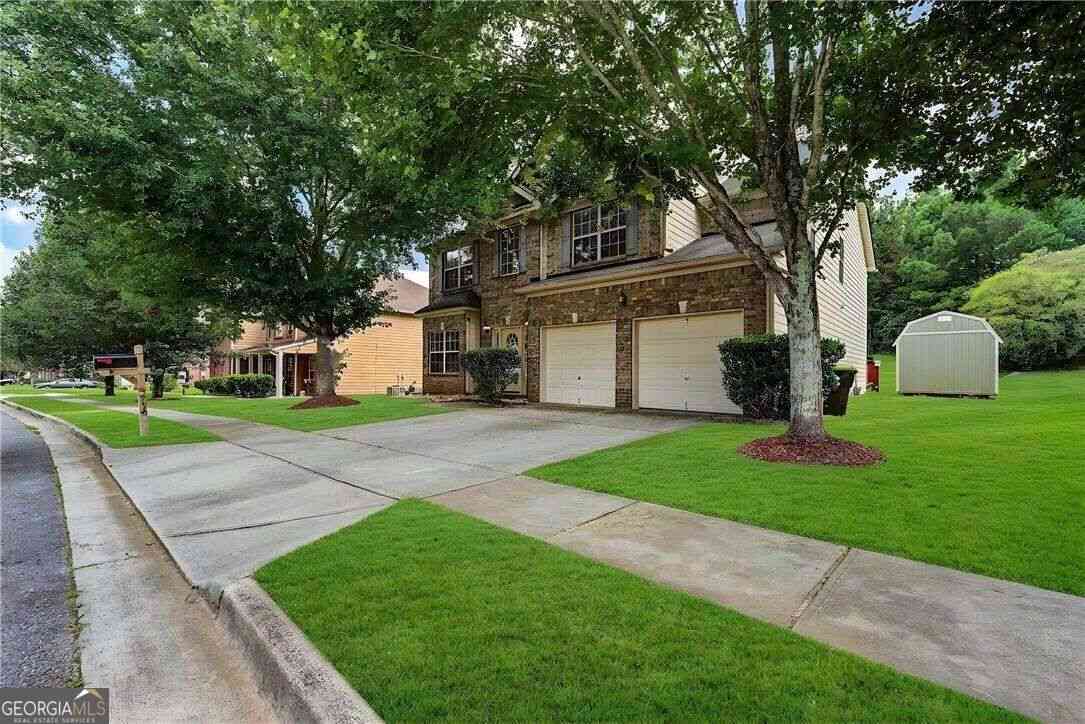 Homes For Sale - 3719 Big Horn Court<br/> Ellenwood, GA 30294