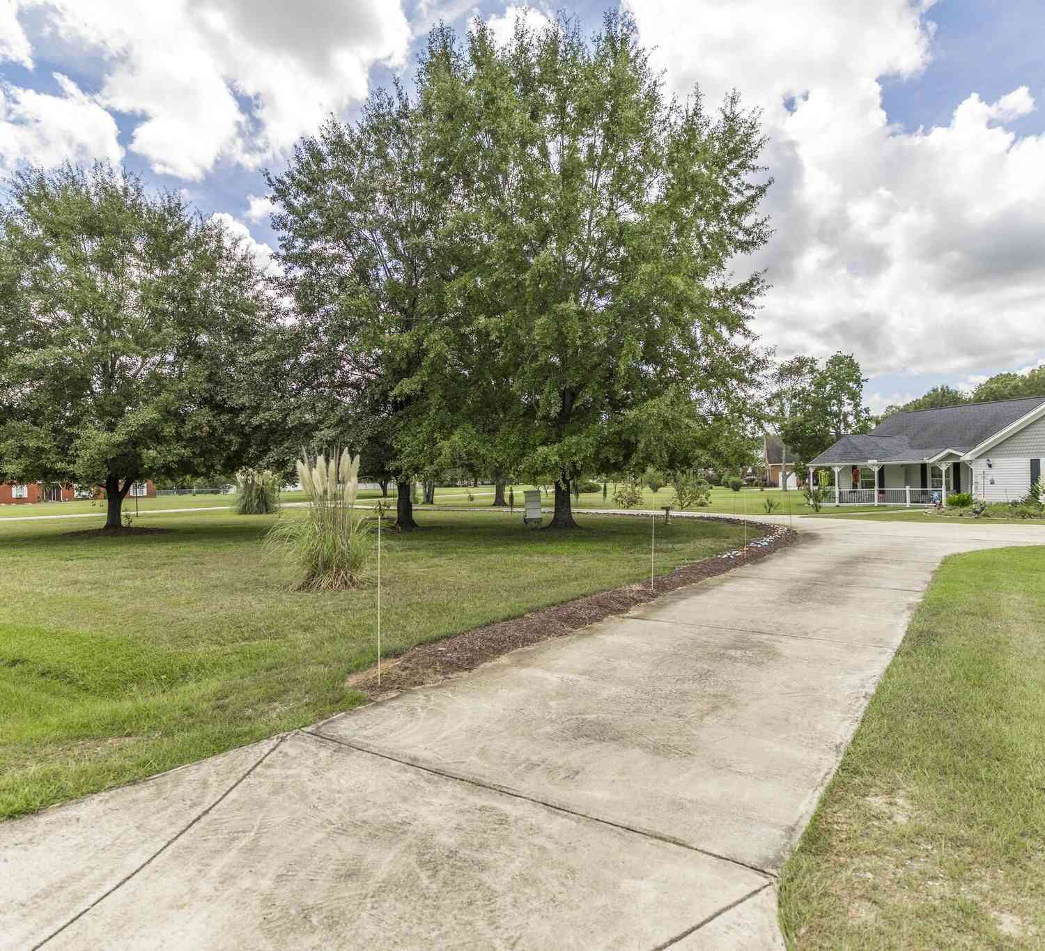 Homes For Sale - 659 Kewanee Drive<br/> Byron, GA 31008