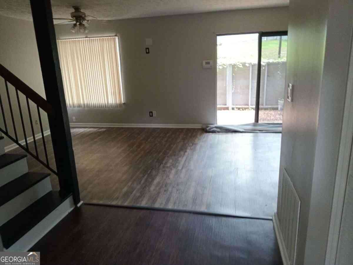 Condo For Sale - 8586 Creekwood Way<br/> Jonesboro, GA 30238