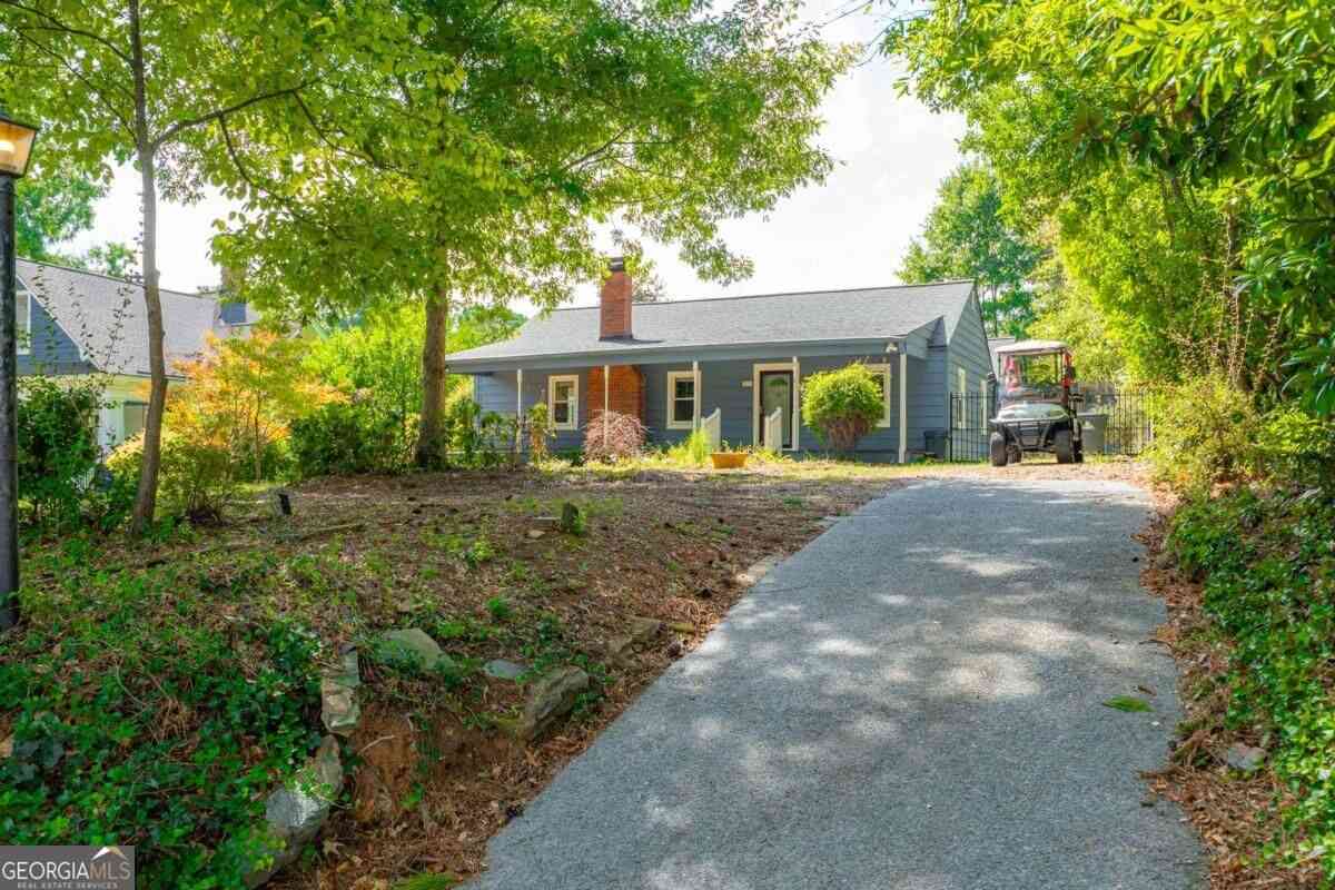 Homes For Sale - 4490 Dallas Street<br/> Acworth, GA 30101