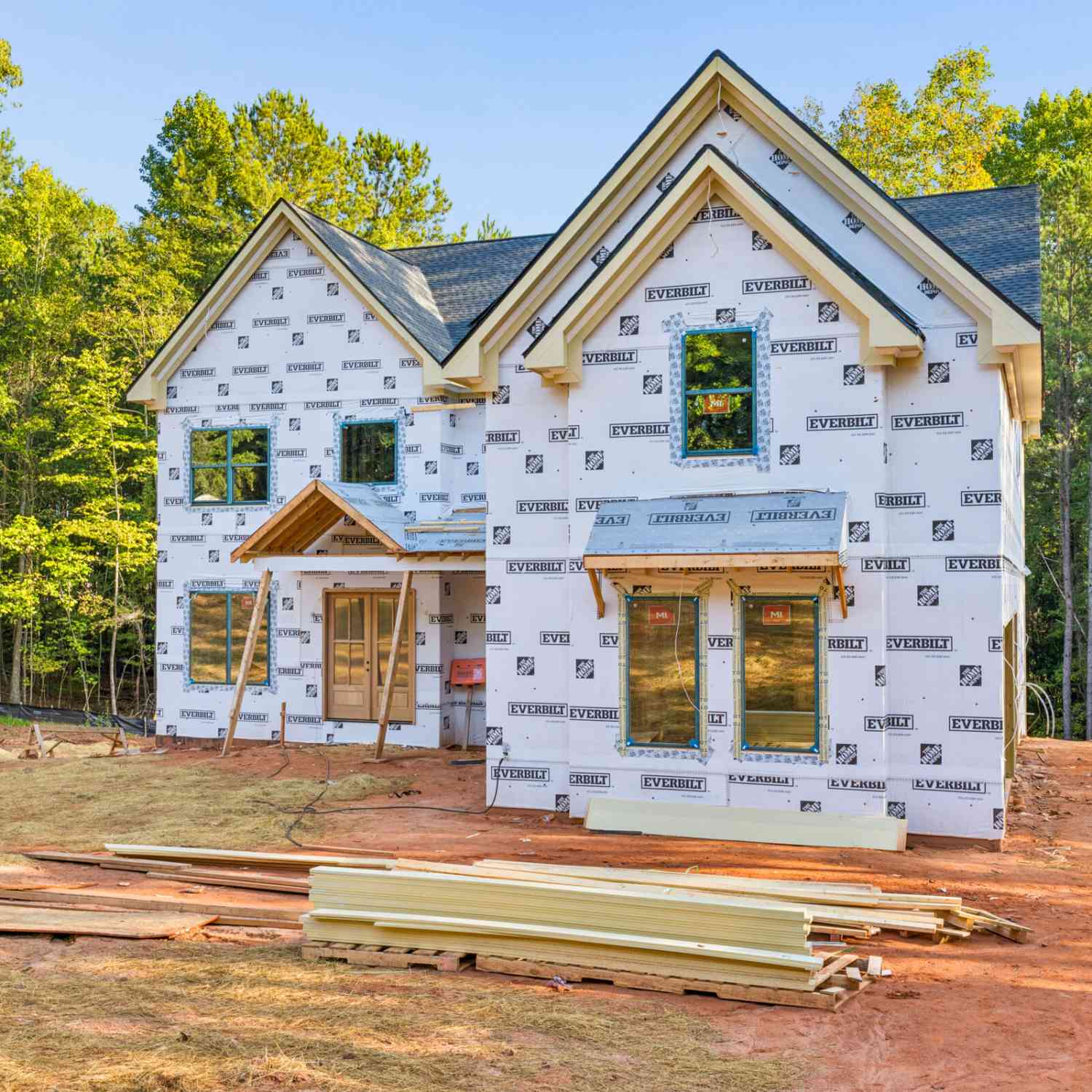 Homes For Sale - 549 Antrim Glen Drive<br/> Hoschton, GA 30548