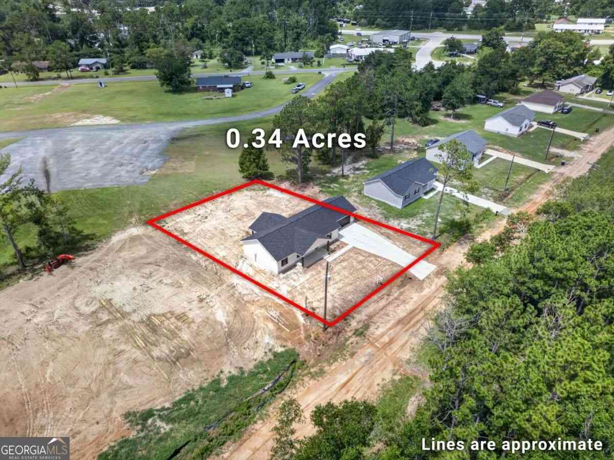 Homes For Sale - 1479 Woodvalley<br/> Douglas, GA 31533