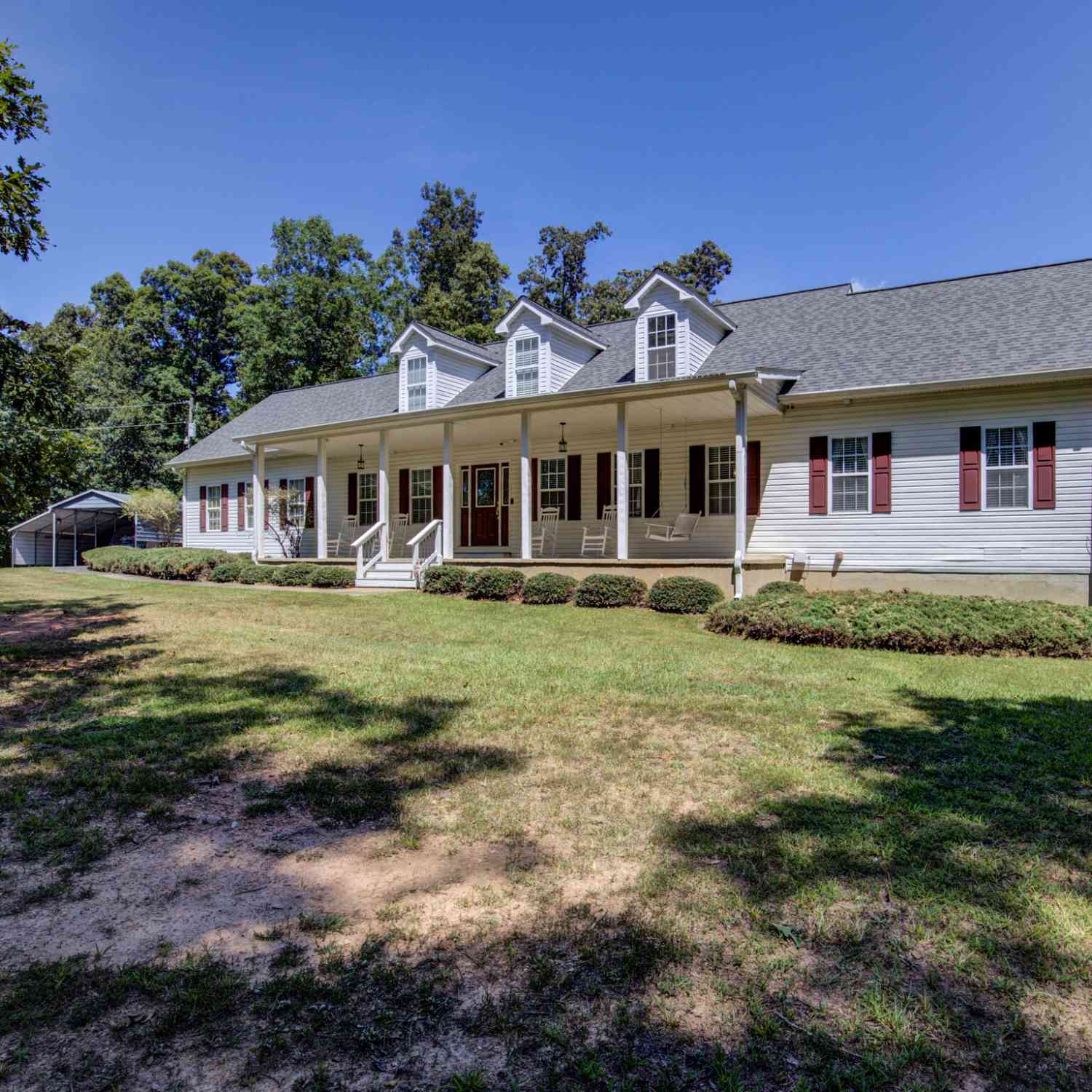 Homes For Sale - 131 Washington Road<br/> Jackson, GA 30233