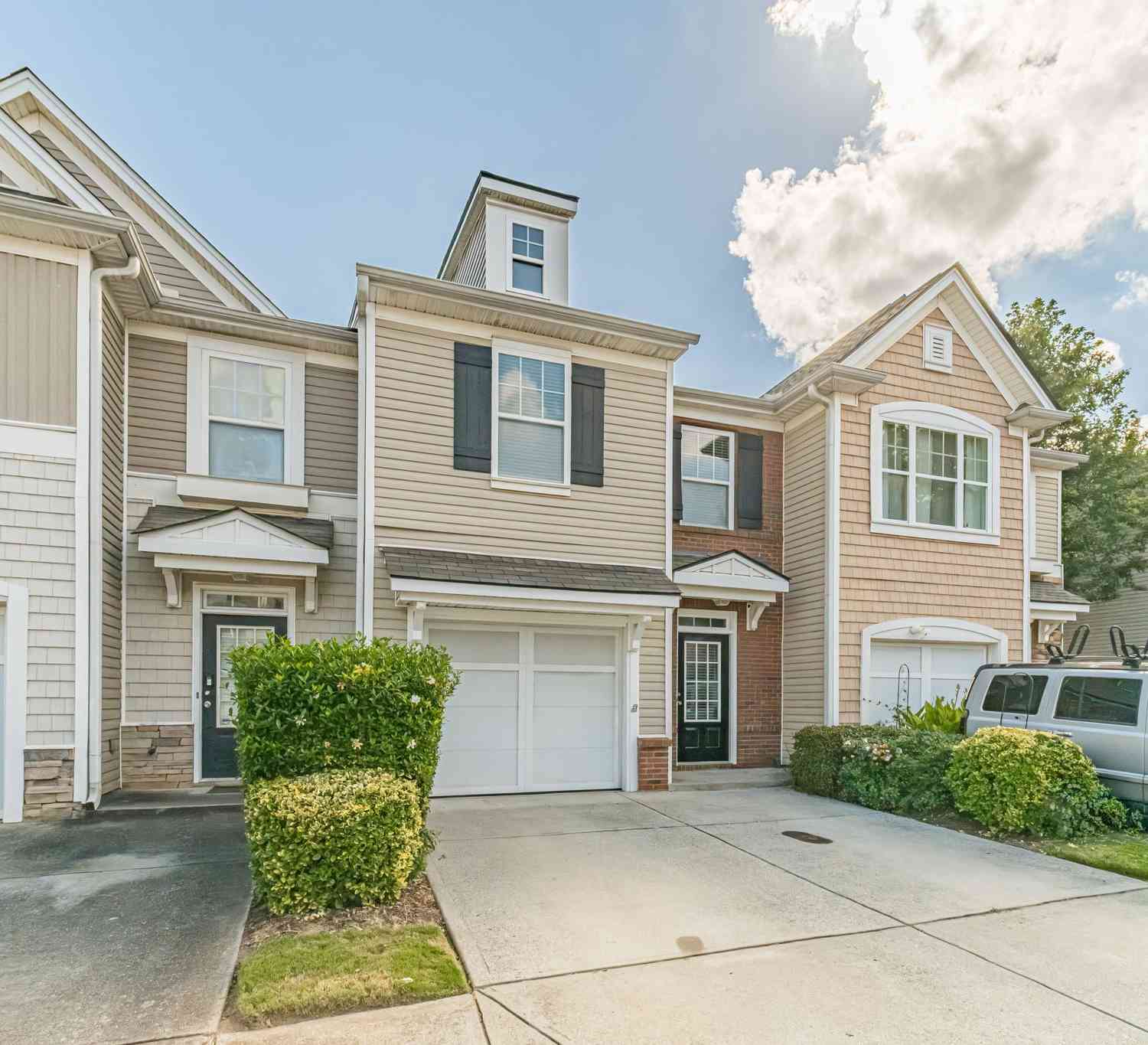 Townhouse For Sale - 1951 Durwood Lane<br/> Duluth, GA 30096