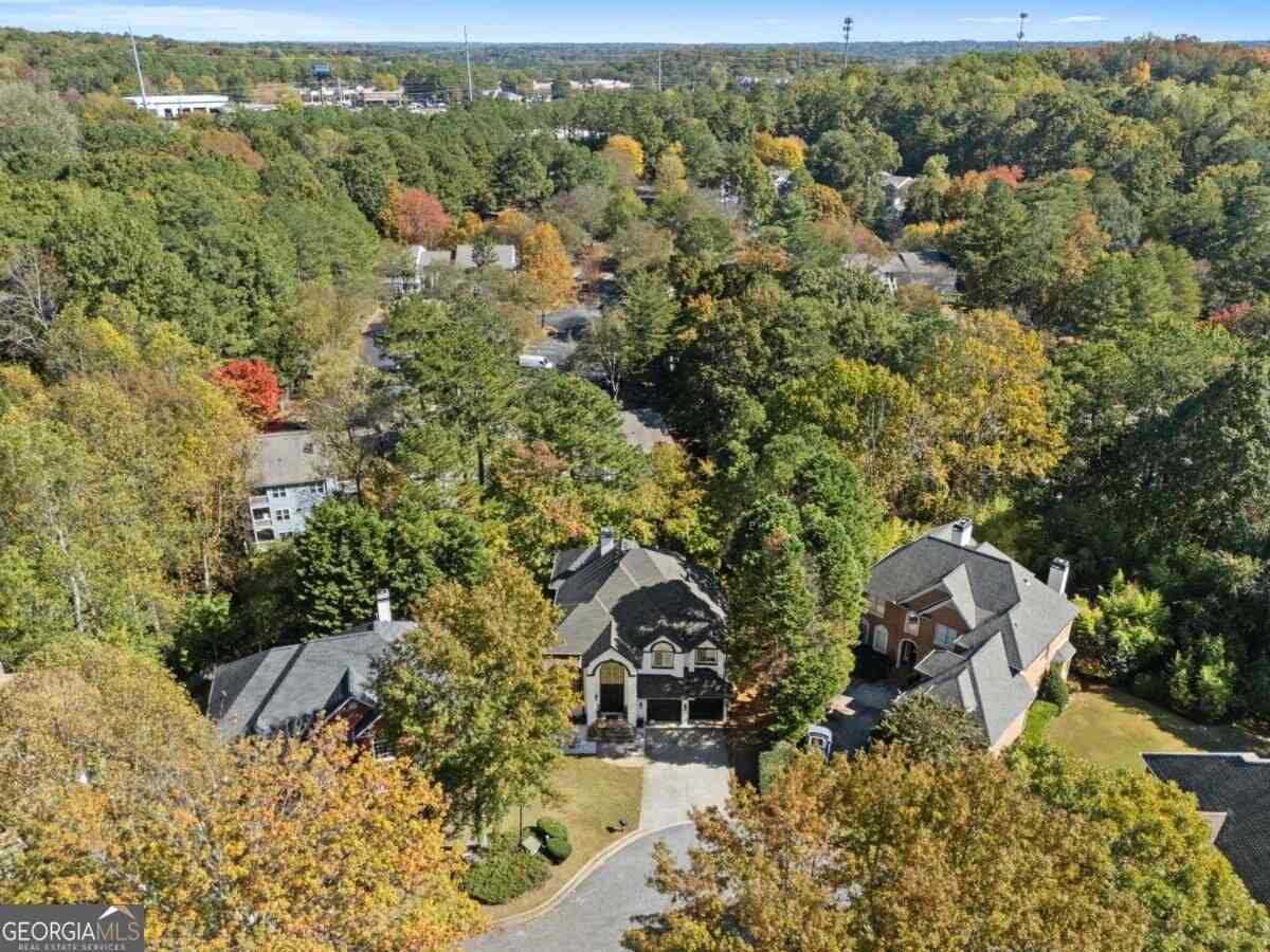 Homes For Sale - 820 Glen Royal Drive<br/> Roswell, GA 30076