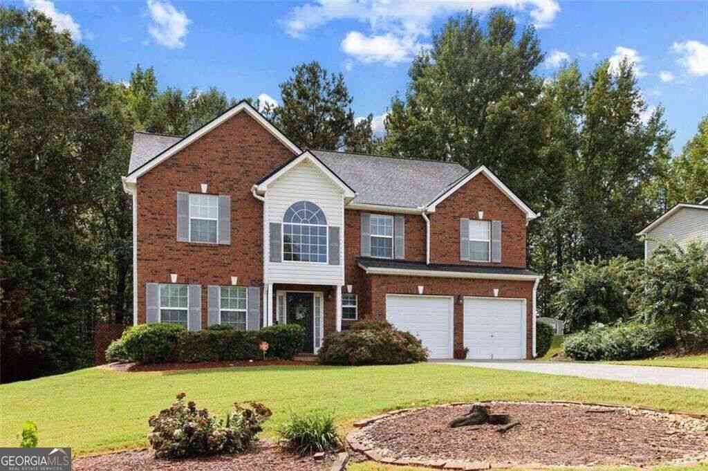 Homes For Sale - 1835 Winding Crossing Trail<br/> Fairburn, GA 30213