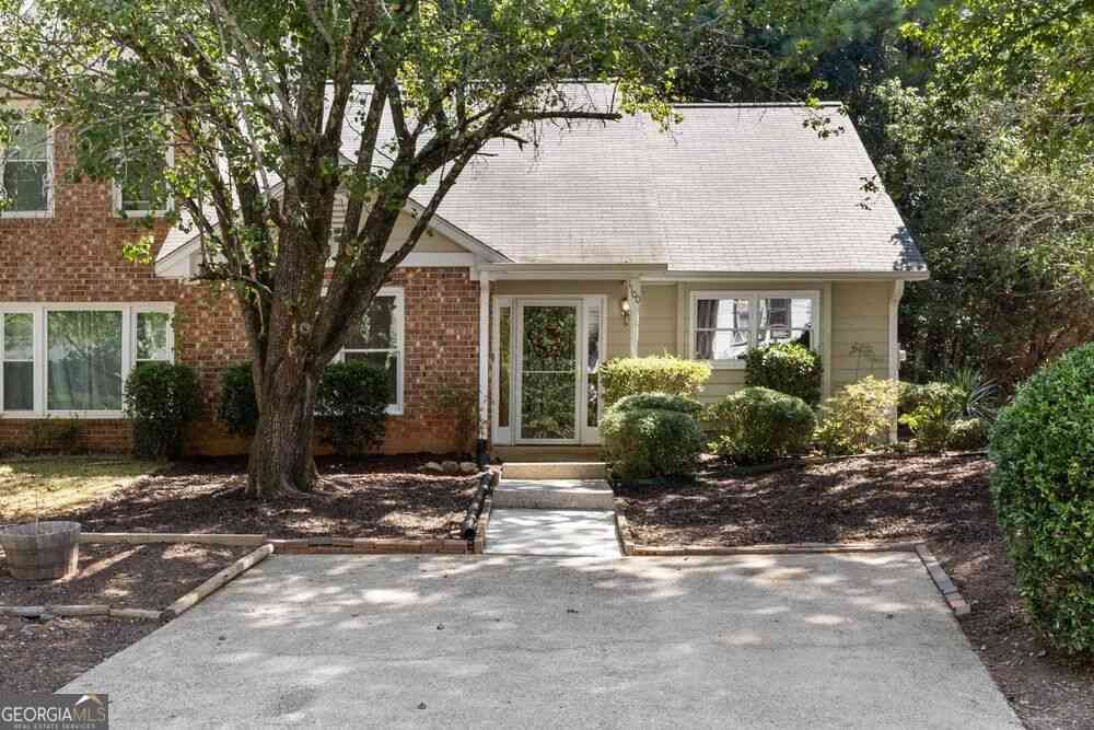 Townhouse For Sale - 1100 Shiloh Lane NW<br/> Kennesaw, GA 30144