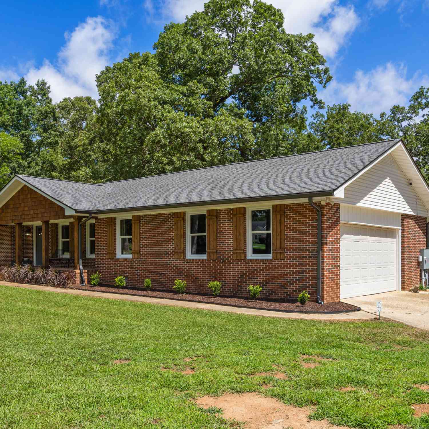 Homes For Sale - 104 E Oak Street<br/> Luthersville, GA 30251