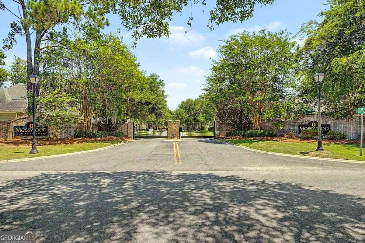 Homes For Sale - 200 Sawgrass Drive<br/> Savannah, GA 31405