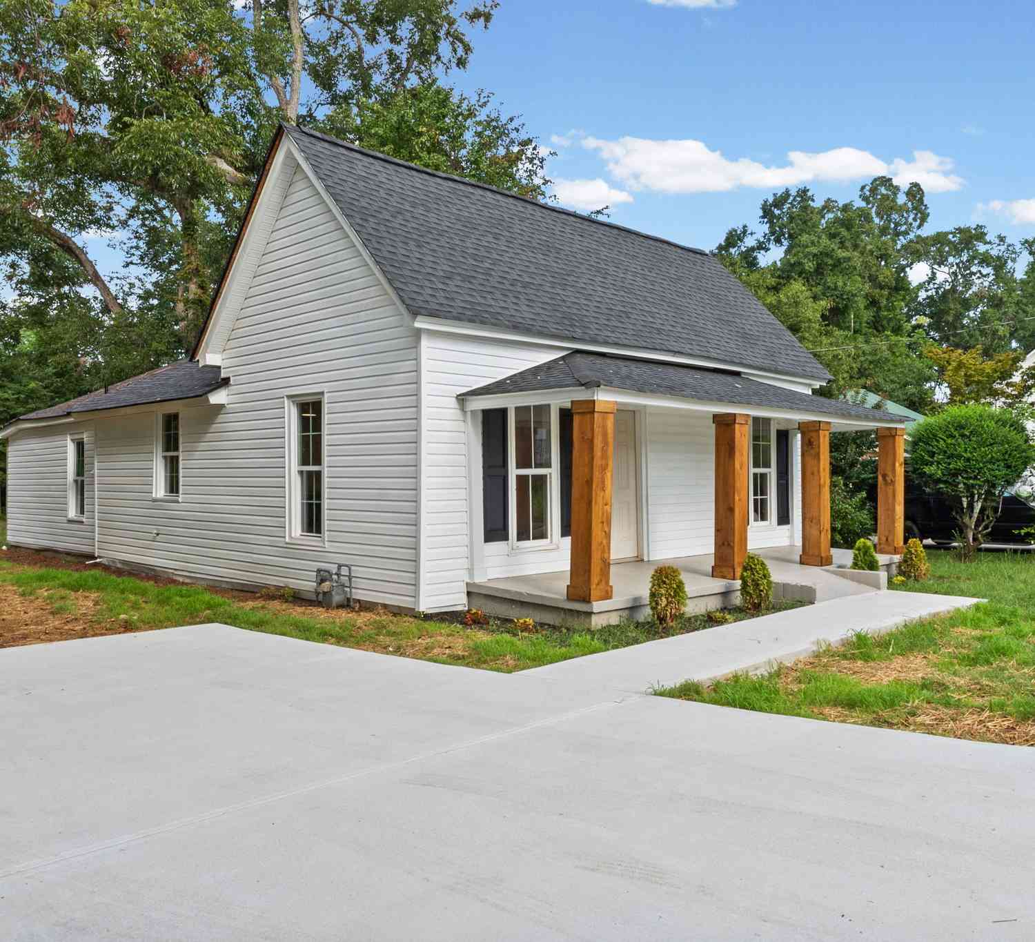Homes For Sale - 415 N 15th Street<br/> Griffin, GA 30223