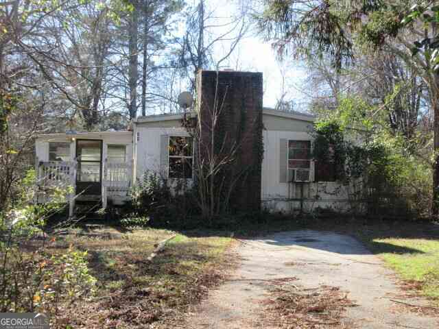Homes For Sale - 59 Skyland Drive W<br/> Locust Grove, GA 30248
