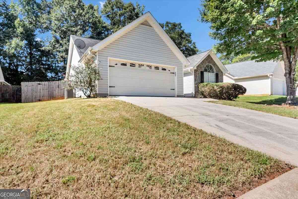 Homes For Sale - 208 Coldsprings Court<br/> Mcdonough, GA 30253