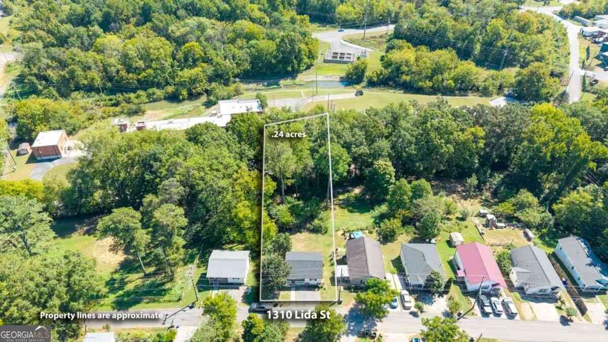 Homes For Sale - 1310 Lida Street<br/> Dalton, GA 30720