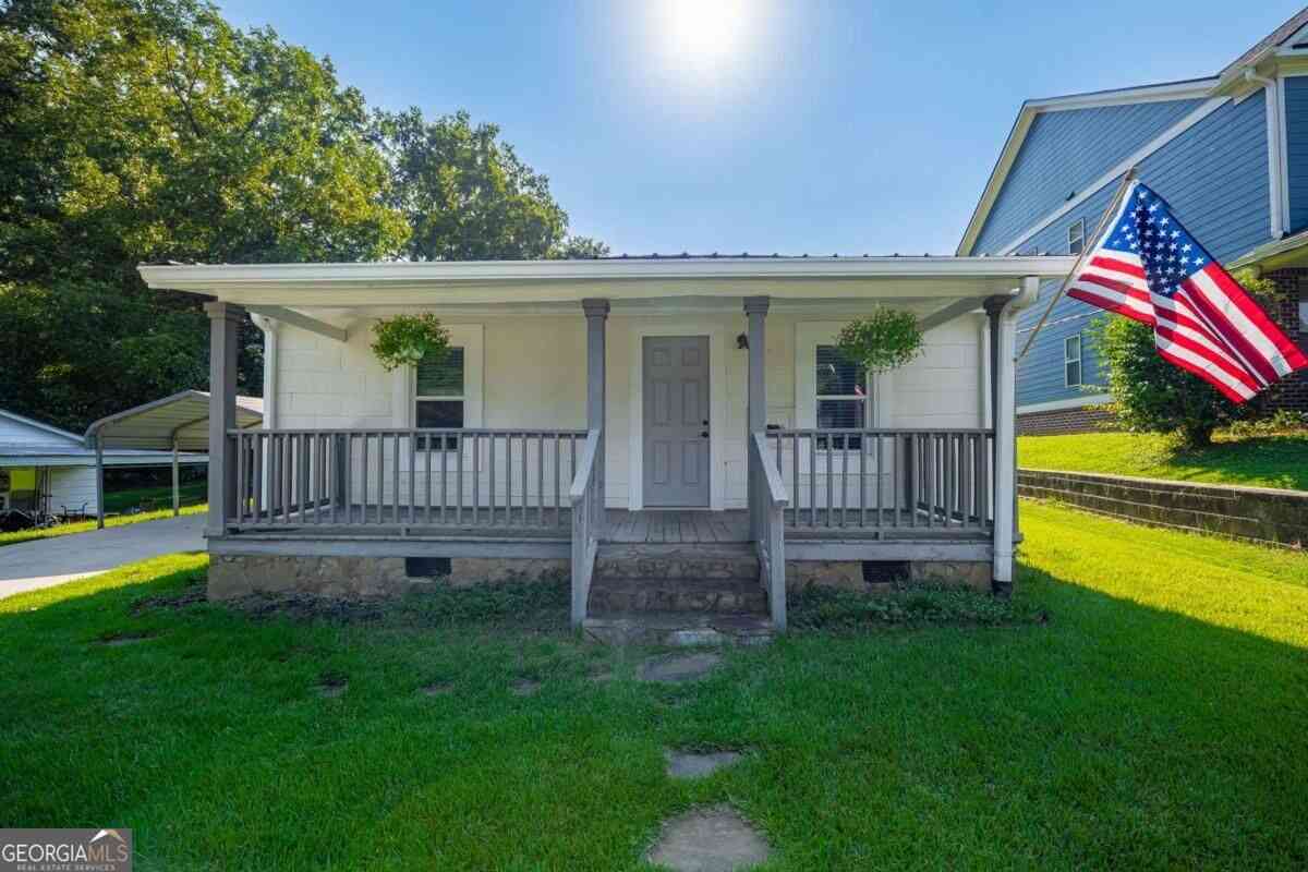 Homes For Sale - 4446 Winn Street<br/> Acworth, GA 30101