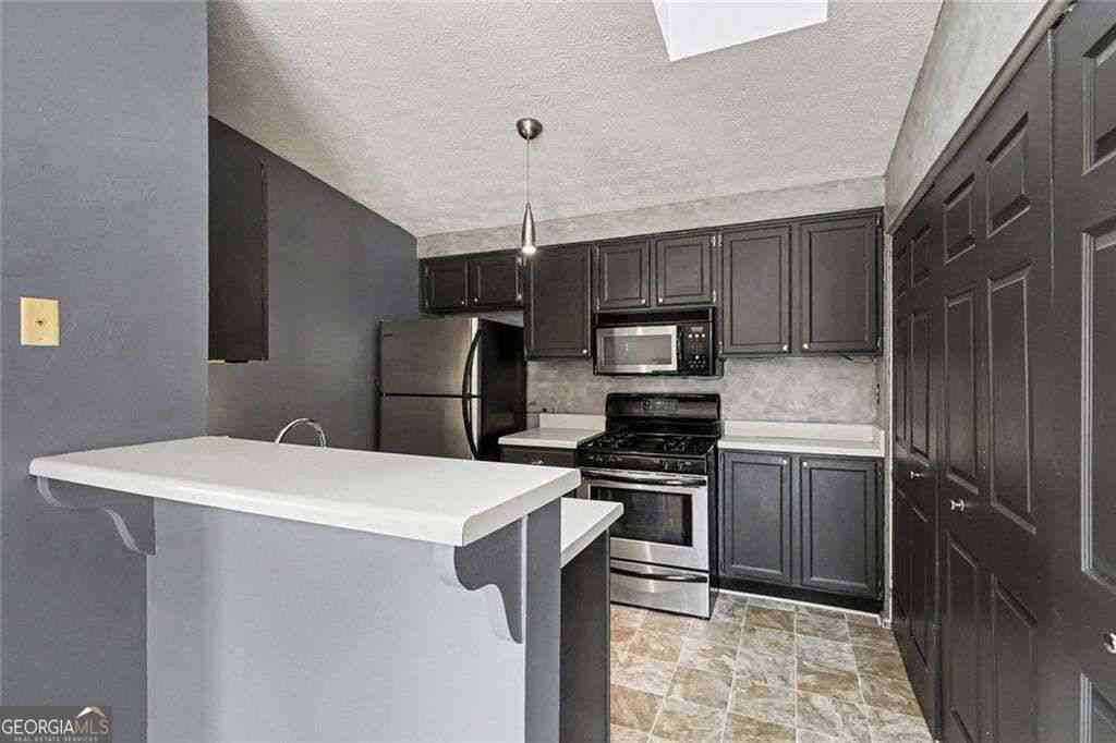Condo For Sale - 1325 Keys Lake Drive NE<br/> Dekalb County, Brookhaven, GA 30319